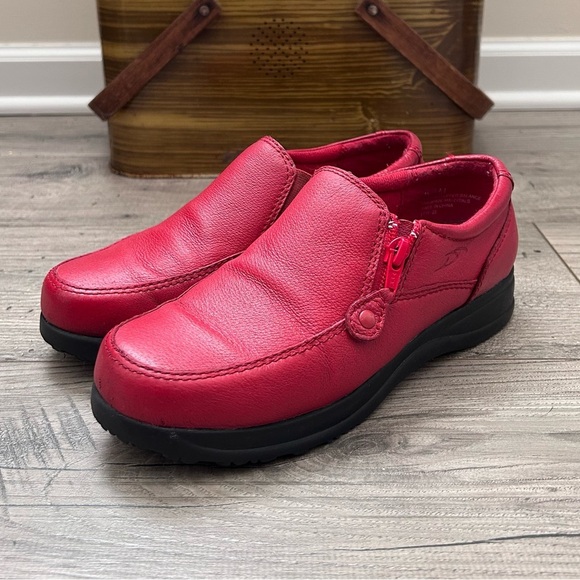 Dr Scholls Shoes Womens 6.5 M Slip On Loafers Red Leather Round Toe Air-Pillo - Picture 1 of 13